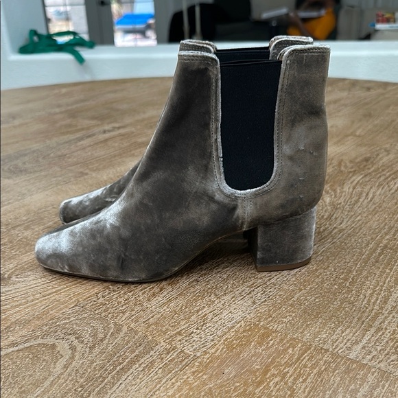 Madewell The Walker Chelsea Boot In Velvet 7 - Picture 4 of 7